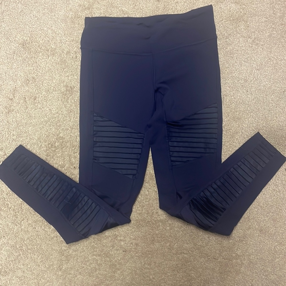 Alo Navy leggings